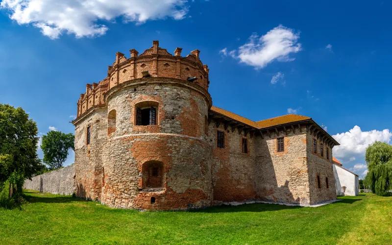 Старокостянтинів