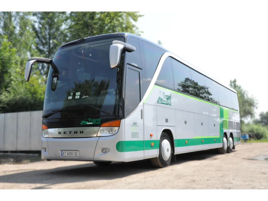 I TRAVEL BUS 1