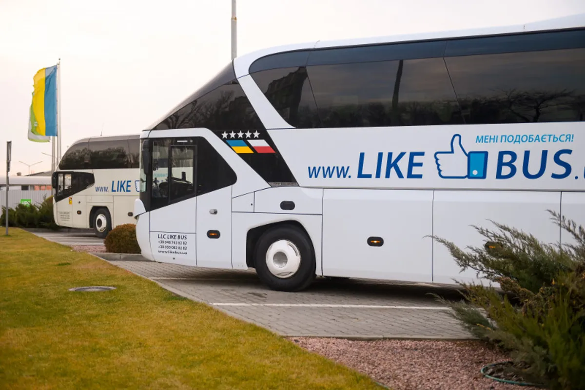 LIKEBUS 4